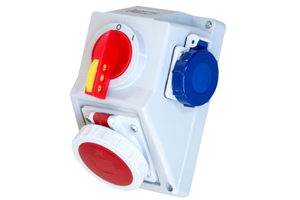 Zestaw siłowy 32 5 + przełącznik 0-1 230V.jpg