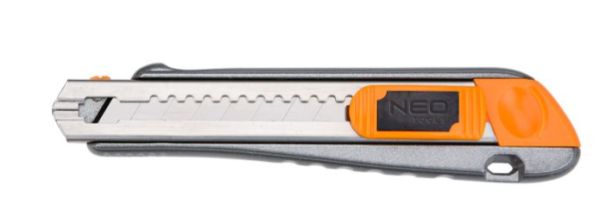 NÓŻ Z OSTRZEM ŁAMANYM 18 MM