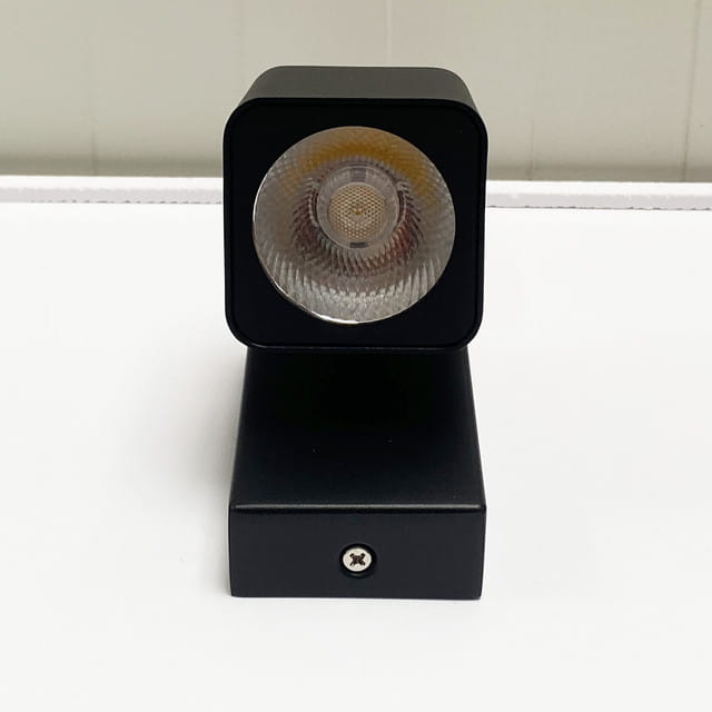 945629ee13deb47a98021a27181706ab