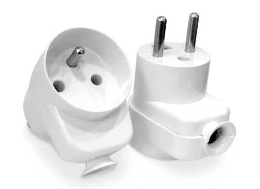 wtyczka z gniazdem biała